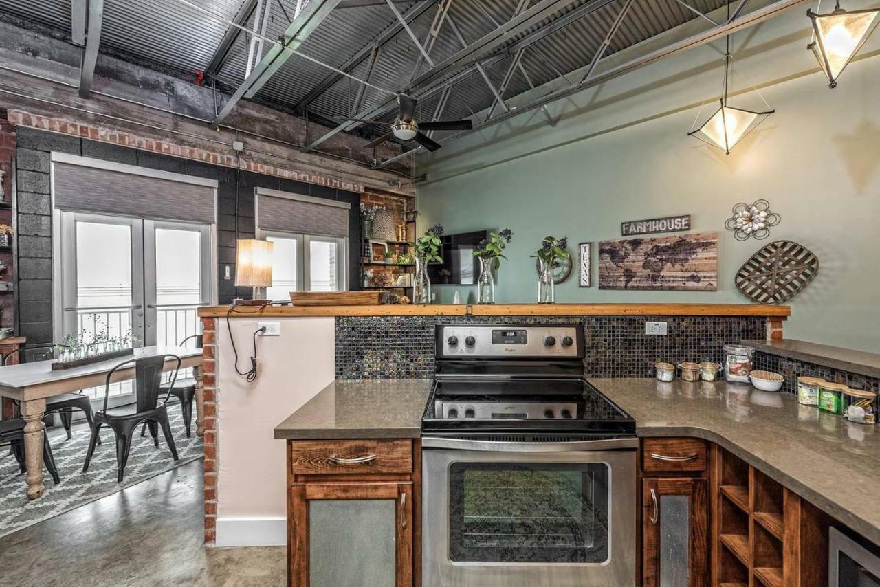 Green Door Lofts -Magnolia Loft, Silos/Downtown Waco Exterior foto